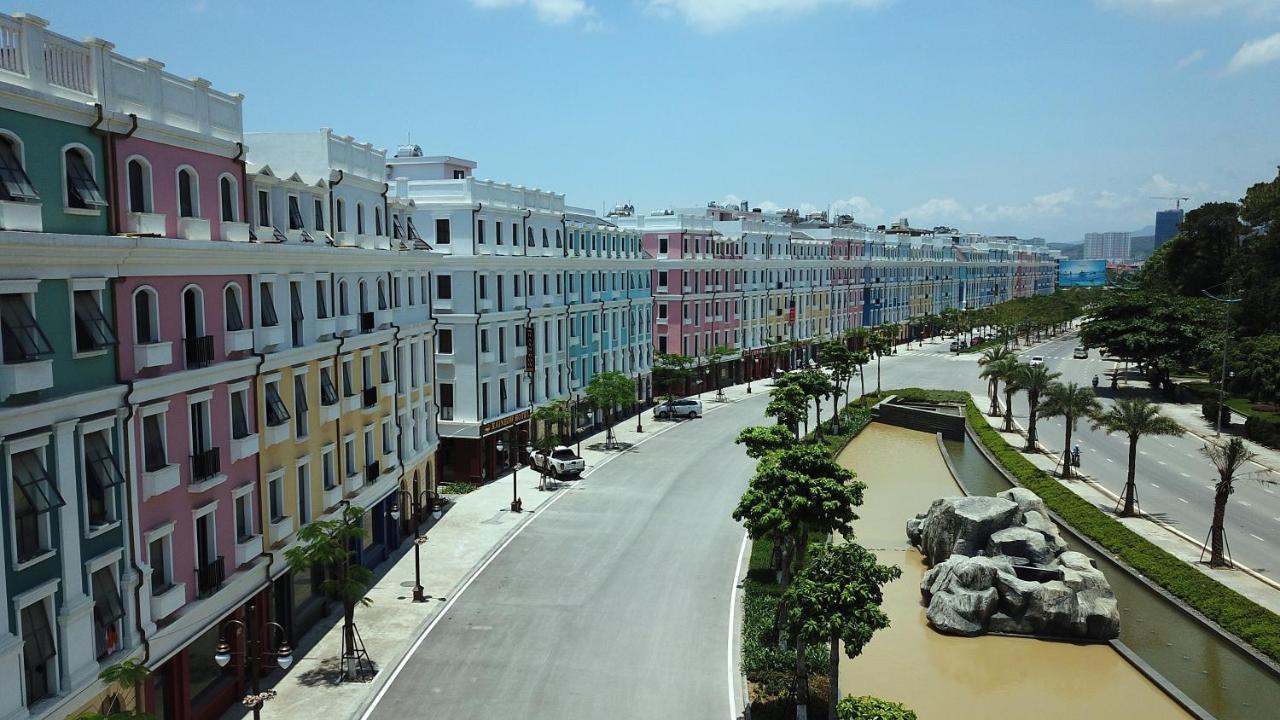 Tung Luxury Hotel Ha Long Buitenkant foto
